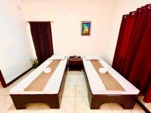 Deluxe twin room (4)