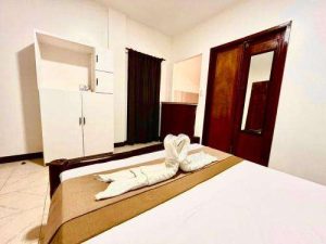 Deluxe twin room (8)